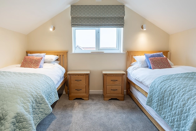 Home Farm End Cottage's twin bedroom