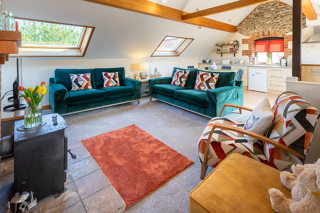 Lapwing Cottage's diner view into lounge